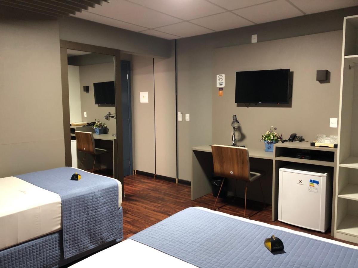 Jockey Class Hotel 特雷西纳 外观 照片