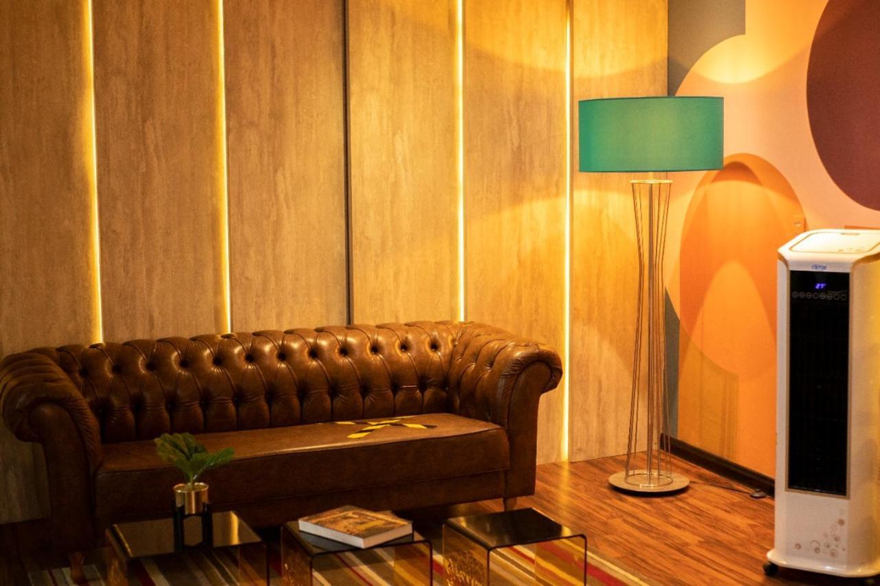 Jockey Class Hotel 特雷西纳 外观 照片