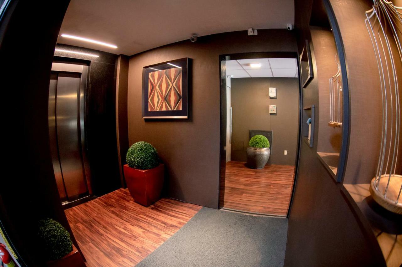 Jockey Class Hotel 特雷西纳 外观 照片