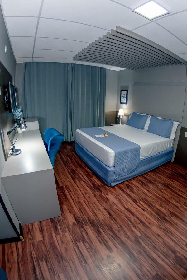 Jockey Class Hotel 特雷西纳 外观 照片
