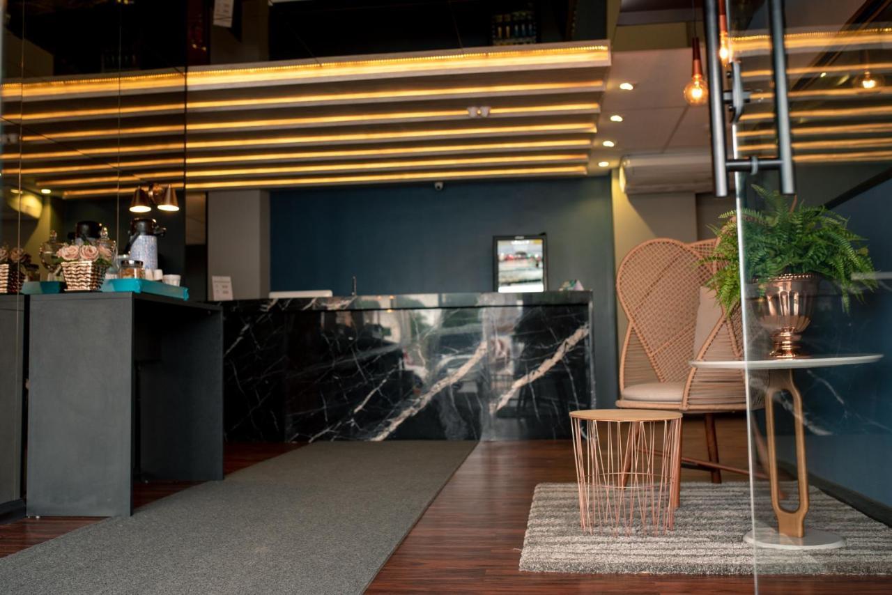 Jockey Class Hotel 特雷西纳 外观 照片